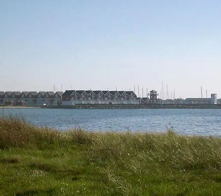 Two-bedroom Holiday In 2 Ferienhaus